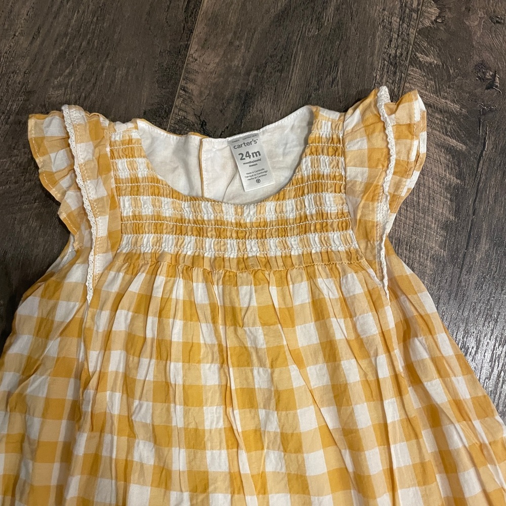 Beautiful Spring Dress - Picture 2 of 3